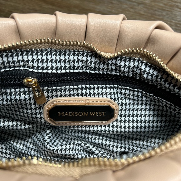 NWOT Madison West Ruched gold chain small bag - Picture 6 of 9